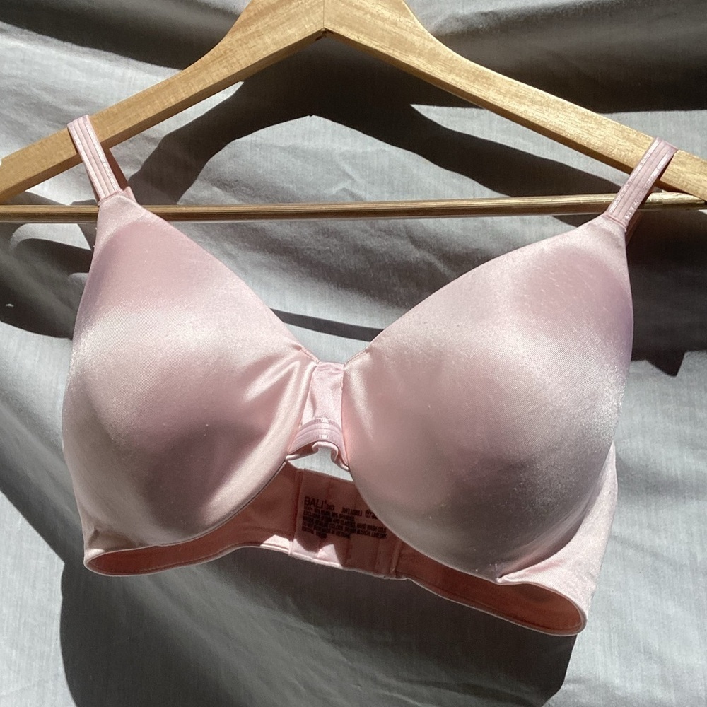 Bali light pink underwire bra, size 34D